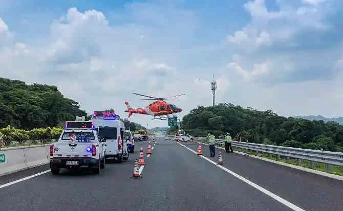 乳源高速公路汽车救援案例